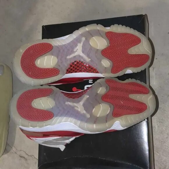 Air Jordan 11 Retro Cherry CT8012 116 Size 10 US Men Used Good Box Fast Ship - Picture 5 of 9